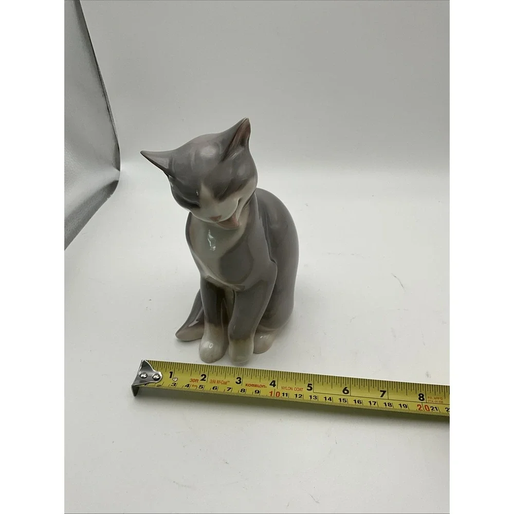 Royal Copenhagen B&G Porcelain Gray Cat Figurine #2256 Denmark Rubin Collection